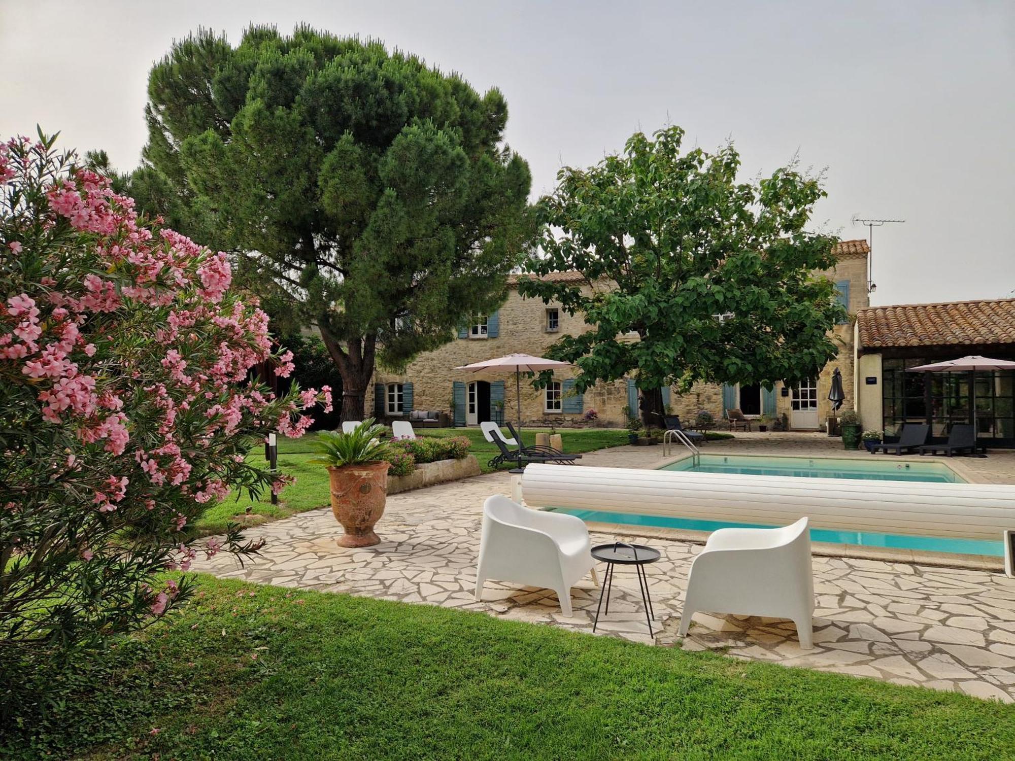 Mas Armelin Bed & Breakfast Tarascon Exterior photo